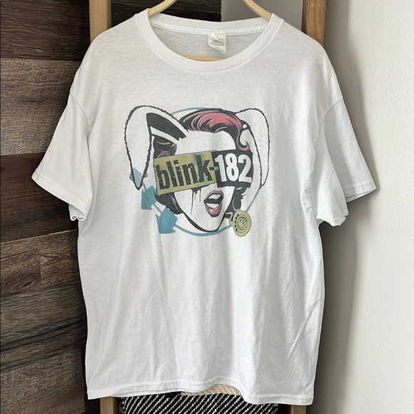 Blink-182 Graphic Tee - Picture 1 of 4
